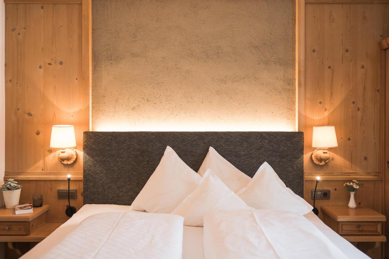 Hotel Alpenhof ติโรโล ภายนอก รูปภาพ