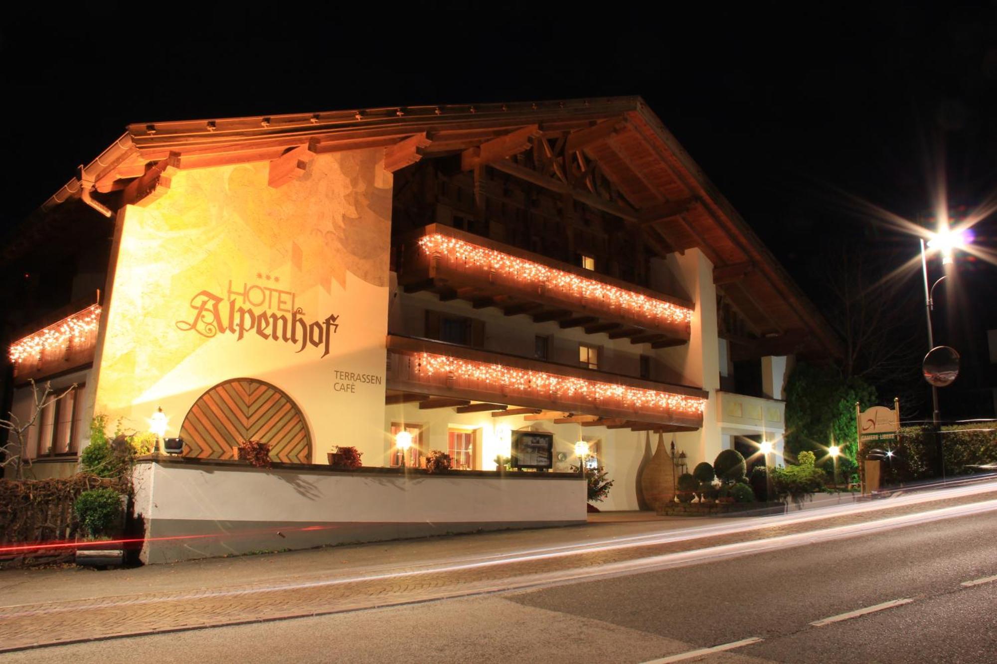 Hotel Alpenhof ติโรโล ภายนอก รูปภาพ